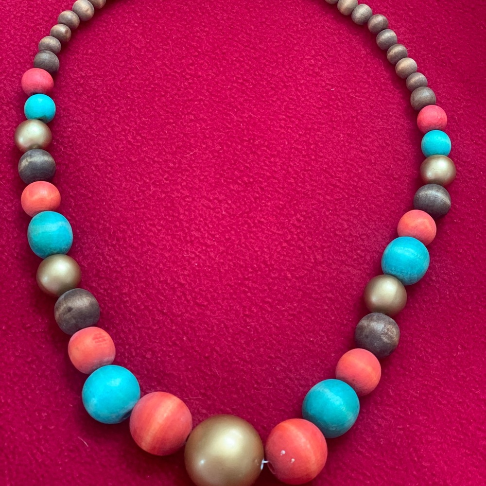 Necklace - Picture 3 of 4